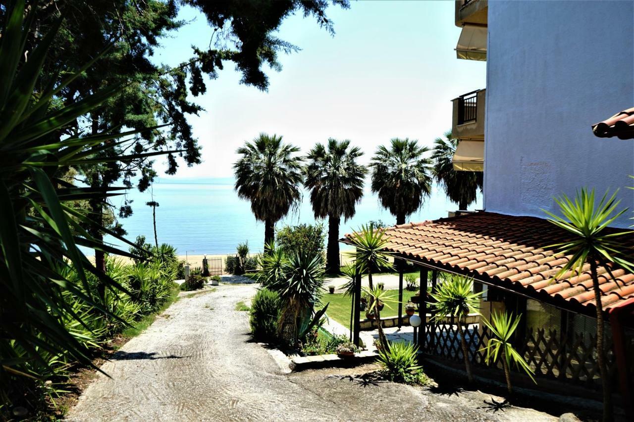 Pension Karvounoskala Stratoni Exterior foto